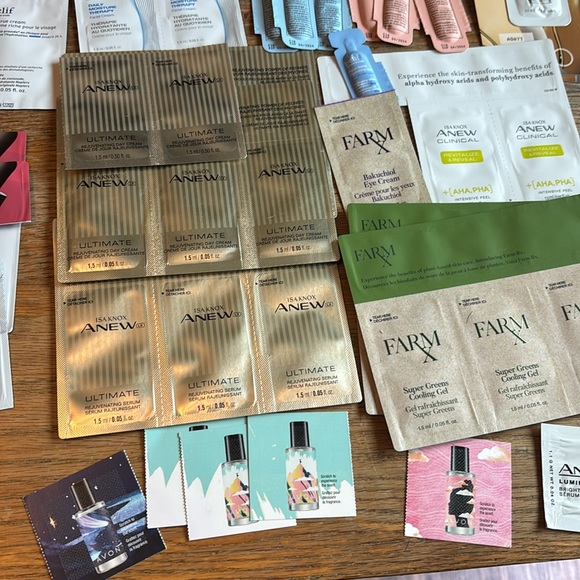 69 Avon Skincare Samples - Picture 6 of 12